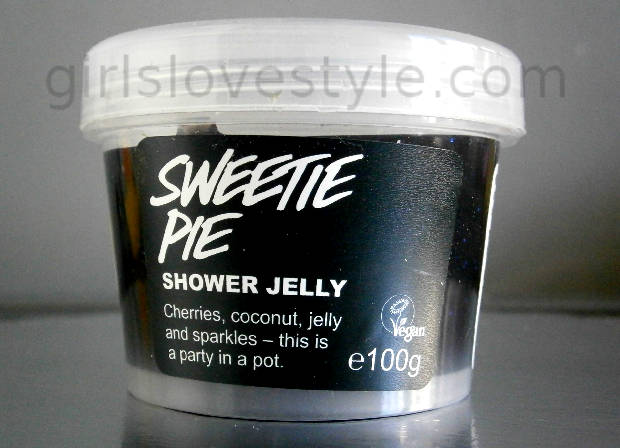 Beauty product review - Lush Sweetie Pie shower jelly