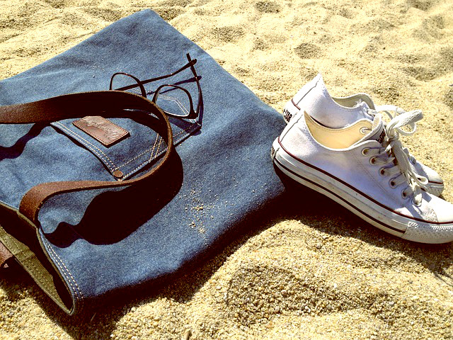 10 Beach bag essentials you should carry this summer